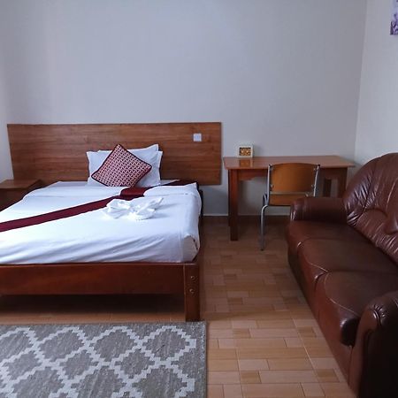 Acacia Gardens Gilgil Otel Dış mekan fotoğraf
